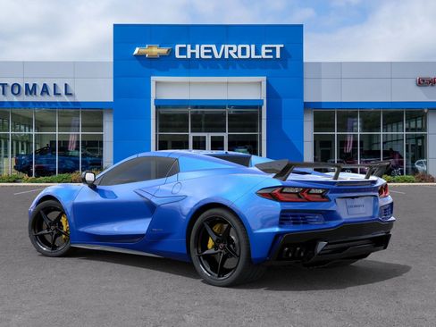 New 2025 Chevrolet Corvette E-Ray image 3