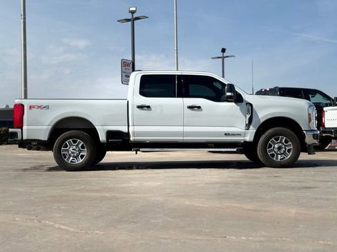Used 2025 Ford F250 XLT w/ FX4 Off-Road Package image 6