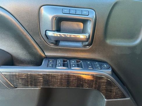 Used 2016 GMC Sierra 2500 Denali w/ Duramax Plus Package AWD/4WD image 16