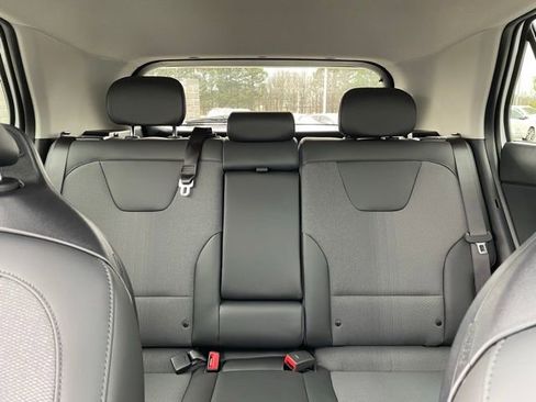 New 2025 Kia Niro EX Touring image 30