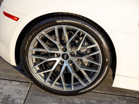 Used 2018 Audi R8 V10 plus image 23