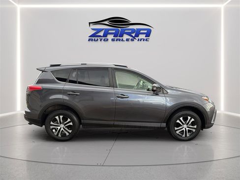 Used 2018 Toyota RAV4 LE w/ All Weather Liner Package AWD/4WD image 8