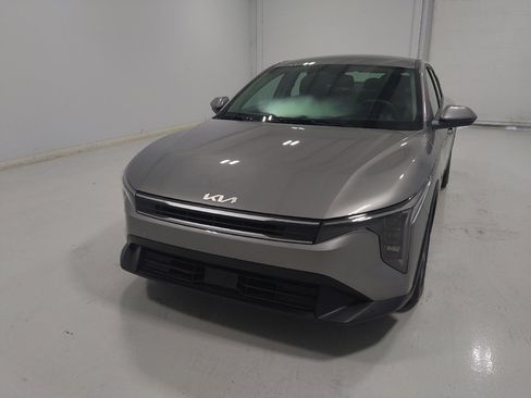 Used 2025 Kia K4 FWD image 15
