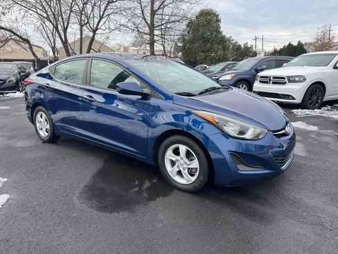 Used 2015 Hyundai Elantra SE image 7