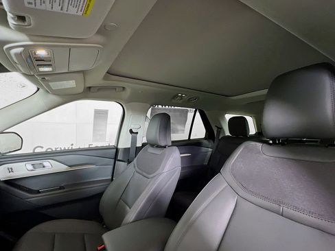 New 2026 Ford Explorer Active w/ Active Comfort Package image 27