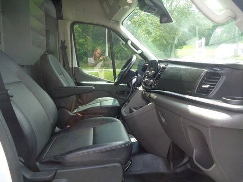 Used 2024 Ford Transit 250 148 High Roof Extended RWD image 22