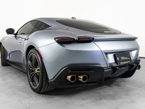 Certified 2022 Ferrari Roma image 4