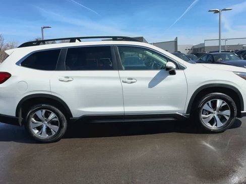 Certified 2023 Subaru Ascent Premium w/ Convenience Package image 9