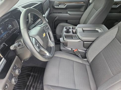 Used 2025 Chevrolet Silverado 1500 LT RWD image 18