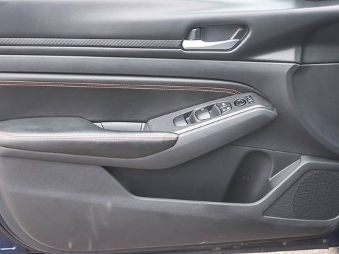 Used 2022 Nissan Altima 2.5 SR image 37