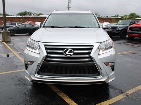 Used 2019 Lexus GX 460 Premium AWD/4WD image 3