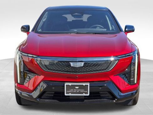 New 2026 Cadillac Optiq Sport 1 w/ LPO, ONYX Package AWD/4WD image 8