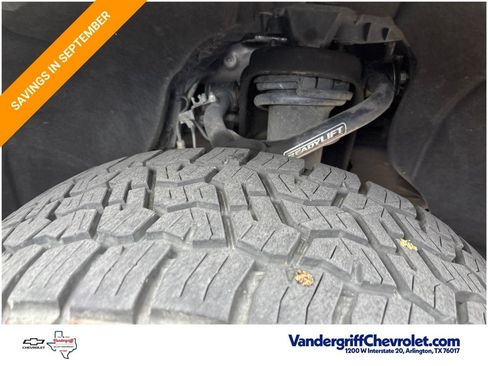 Used 2024 Chevrolet Silverado 1500 LT Trail Boss w/ LT Trail Boss Premium Package AWD/4WD image 4