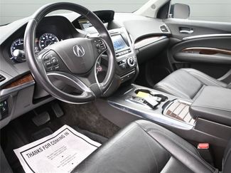 Used 2017 Acura MDX w/Technology/Entertainment Pkg video 2