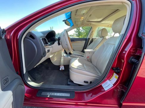 Used 2012 Lincoln MKZ Hybrid FWD image 2