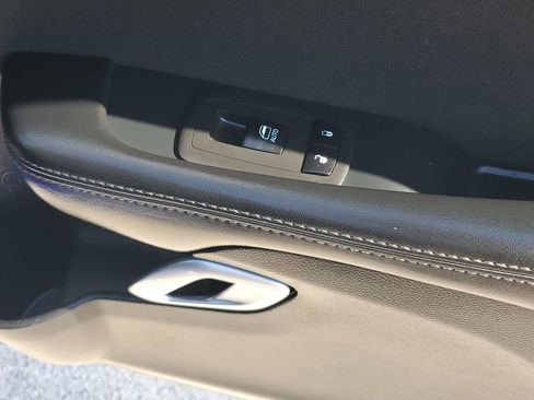 Used 2021 Dodge Challenger SXT image 43