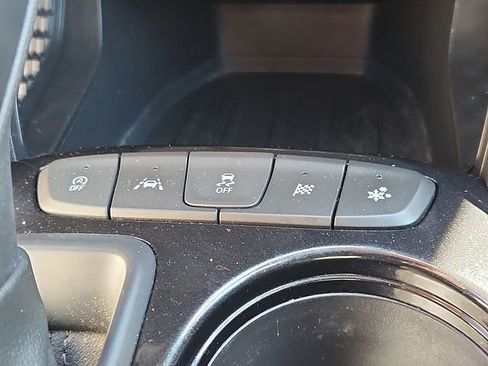 Certified 2021 Chevrolet TrailBlazer LT w/ Convenience Package image 23