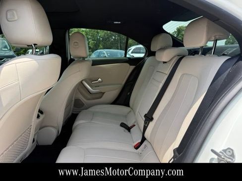 Used 2022 Mercedes-Benz A 220 4MATIC image 19