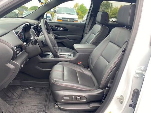 Certified 2023 Chevrolet Traverse RS w/ LPO, Floor Liner Package image 17