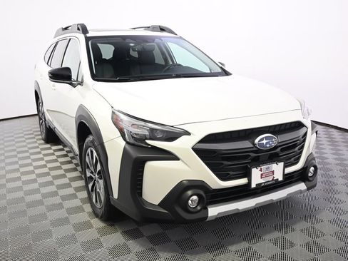 Used 2024 Subaru Outback Limited AWD/4WD image 9