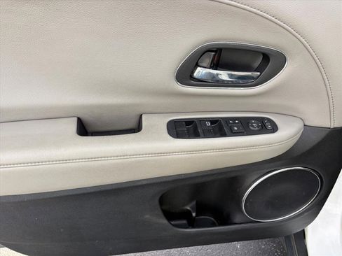 Used 2018 Honda HR-V EX-L image 23