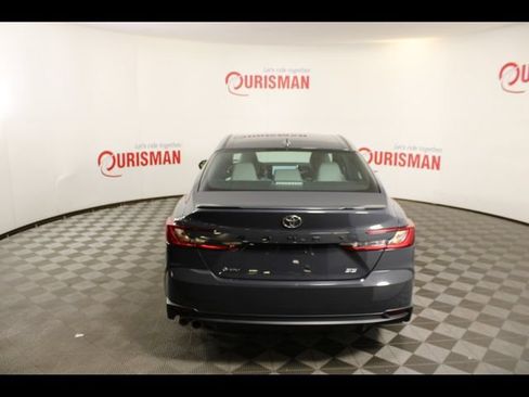 Used 2026 Toyota Camry SE w/ Multimedia Upgrade Package FWD image 6