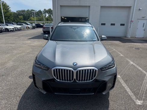 Used 2025 BMW X5 xDrive50e w/ Executive Package AWD/4WD image 8