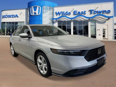 New 2025 Honda Accord LX image 8