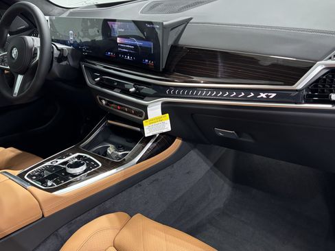 New 2027 BMW X7 xDrive40i w/ Executive Package AWD/4WD image 25