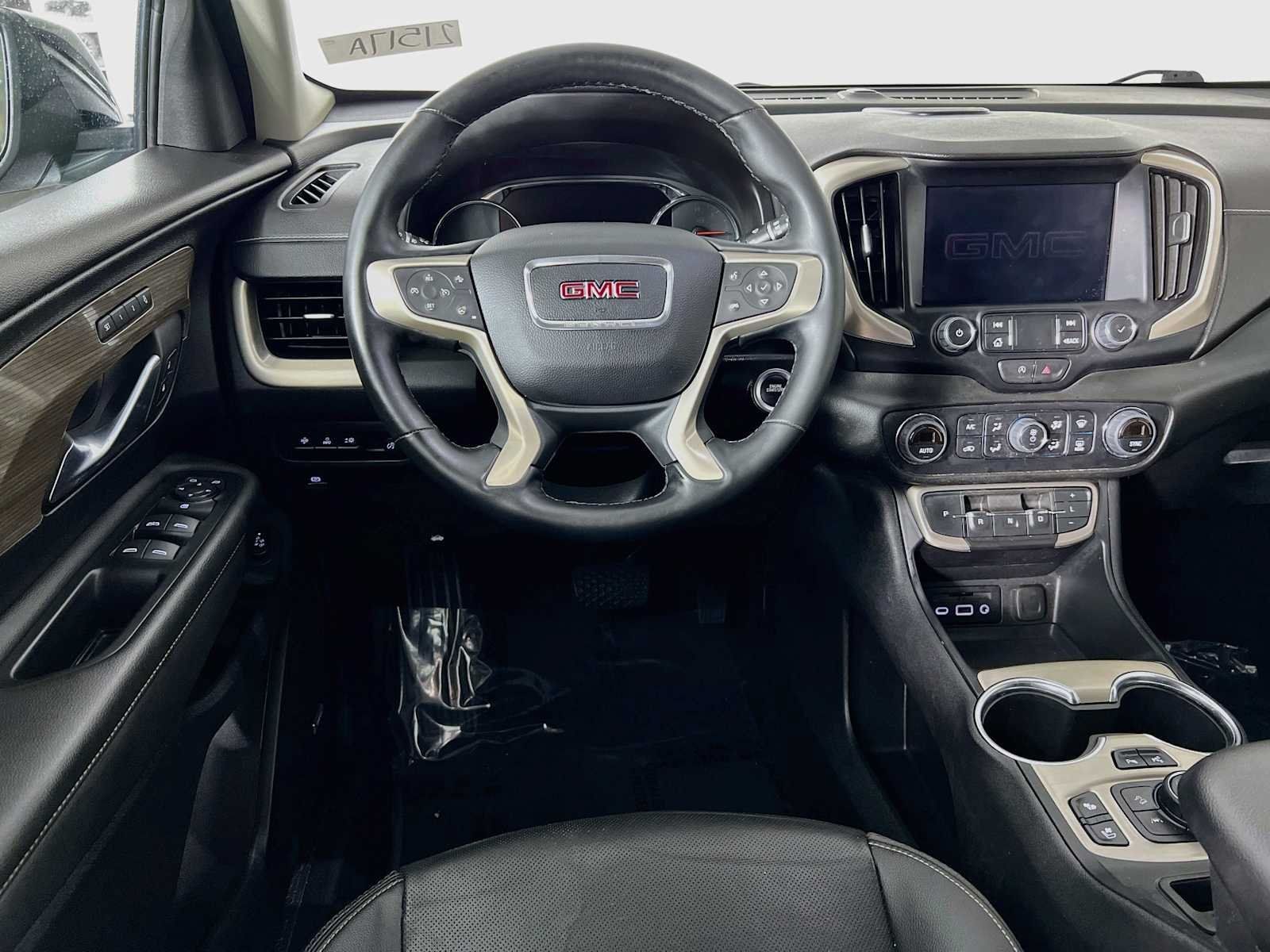 Used 2023 GMC Terrain Denali w/ Denali Premium Package AWD/4WD image 24
