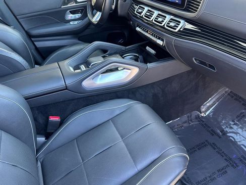 Certified 2024 Mercedes-Benz GLS 580 4MATIC image 33