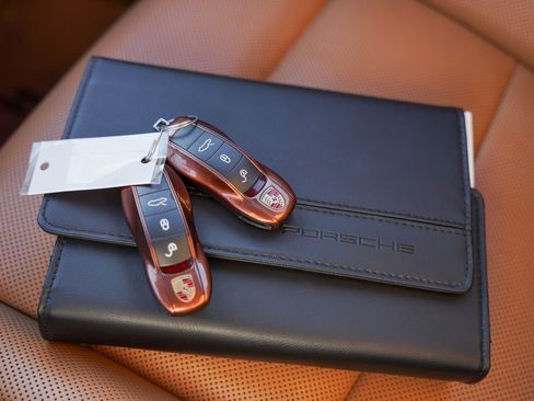 Used 2014 Porsche 911 Carrera 4S image 26