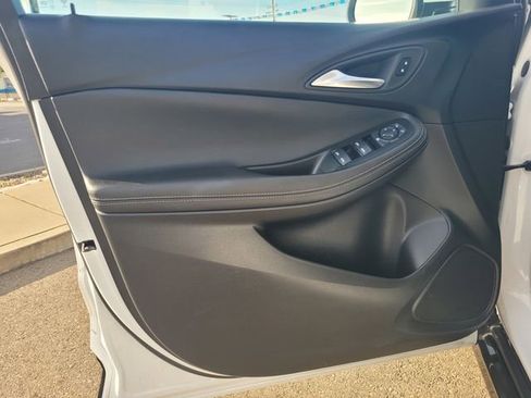 Used 2024 Buick Encore GX Sport Touring image 18