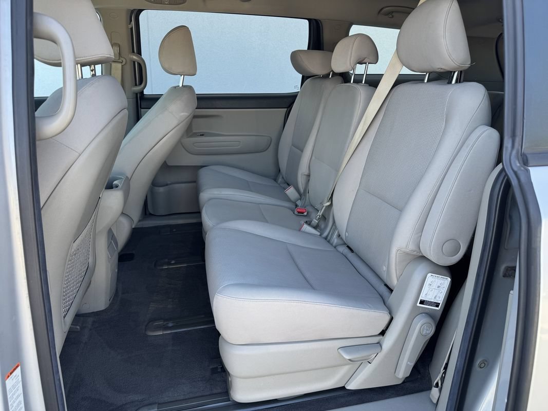 Used 2020 Kia Sedona LX FWD image 12