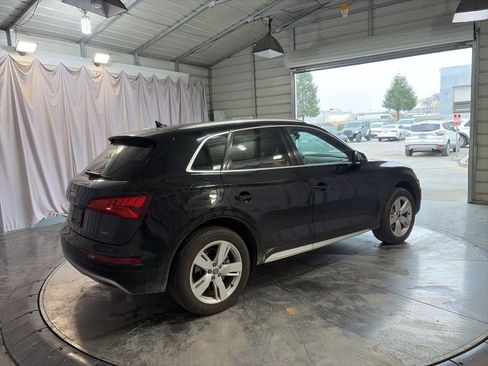 Used 2019 Audi Q5 2.0T Premium Plus w/ Premium Plus Package image 8