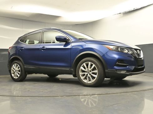 Used 2020 Nissan Rogue Sport SV w/ All-Weather Package image 22