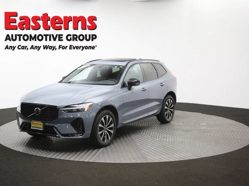 Used 2023 Volvo XC60 B5 Plus AWD/4WD image 59