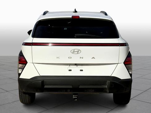 Used 2025 Hyundai Kona SEL image 4