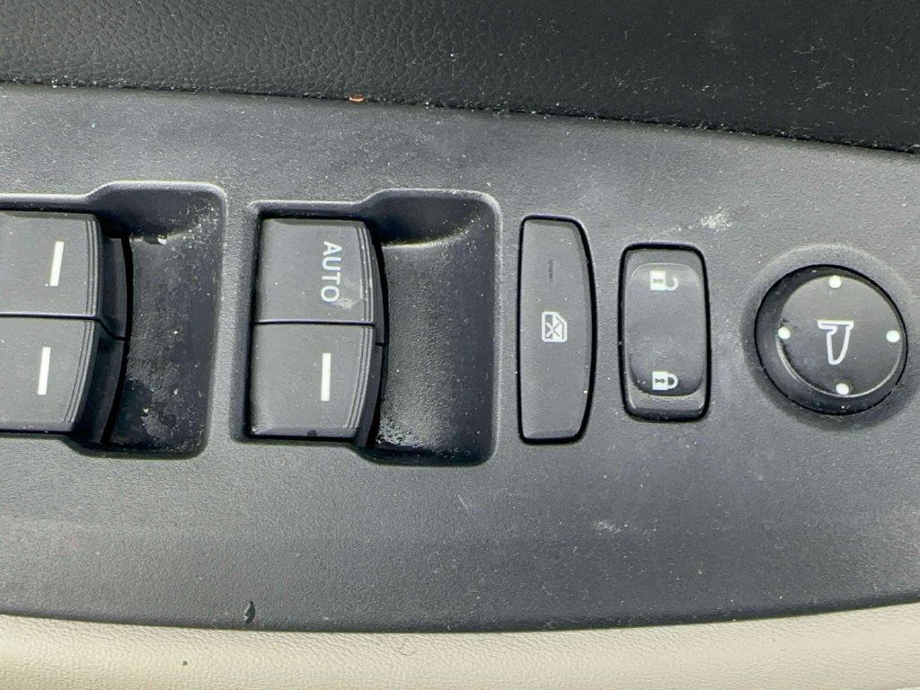 Certified 2024 Honda HR-V LX image 12