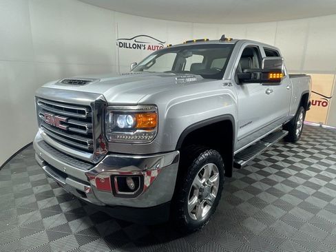 Used 2018 GMC Sierra 2500 SLT w/ Duramax Plus Package image 2
