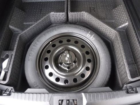 Used 2017 Ford Edge Titanium w/ Technology Package image 41