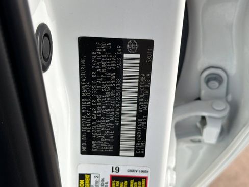 Certified 2025 Toyota Camry LE image 36