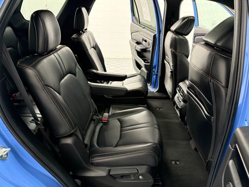 Used 2025 Honda Pilot TrailSport image 15