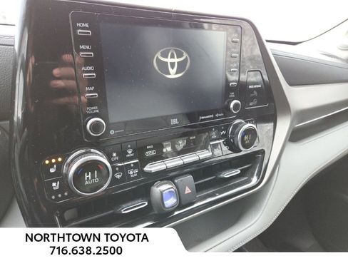 Used 2022 Toyota Highlander Limited image 15