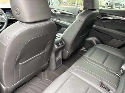 Certified 2023 Buick Envision Essence image 28