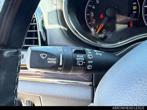 Used 2020 Jeep Grand Cherokee Overland AWD/4WD image 18