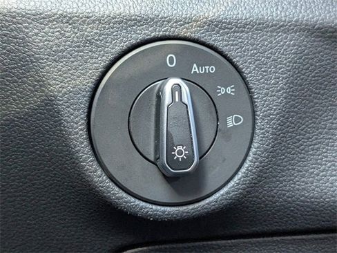 Used 2025 Volkswagen Jetta S image 29