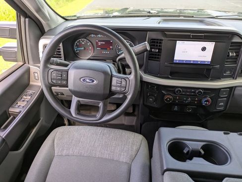 Used 2025 Ford F250 XLT AWD/4WD image 16