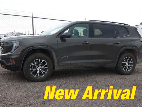 Used 2024 GMC Acadia AT4 w/ Luxury Package AWD/4WD image 1