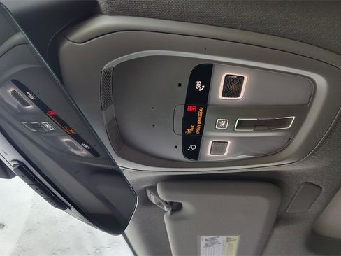 Used 2024 Volvo XC40 B5 Plus w/ Protection Package Premier image 25